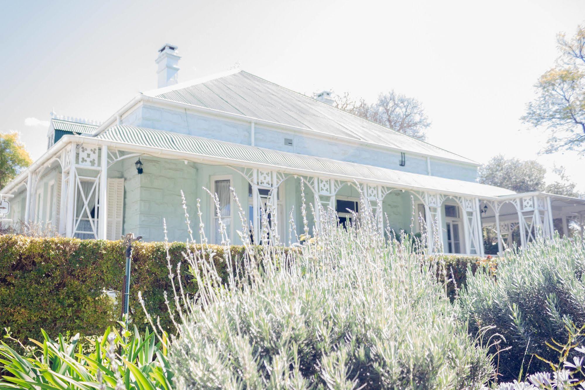 Adley House Bed and Breakfast Oudtshoorn Exteriör bild